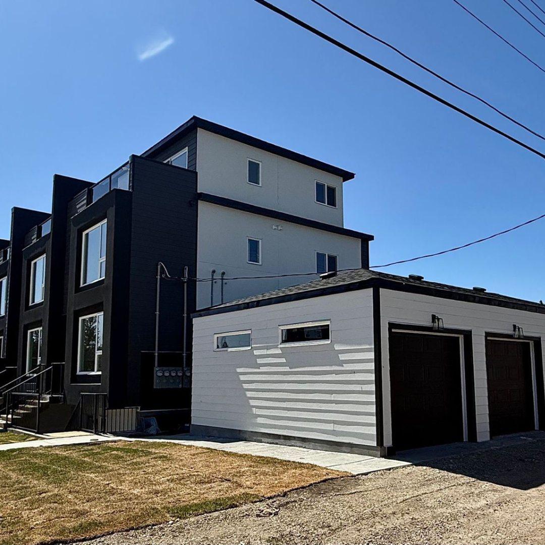 Custom duplex house build in Calgary